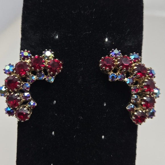 Vintage Aurora Borealis Rhinestones Clip On Vibrant Red & Blue Womens Earrings - Picture 3 of 9